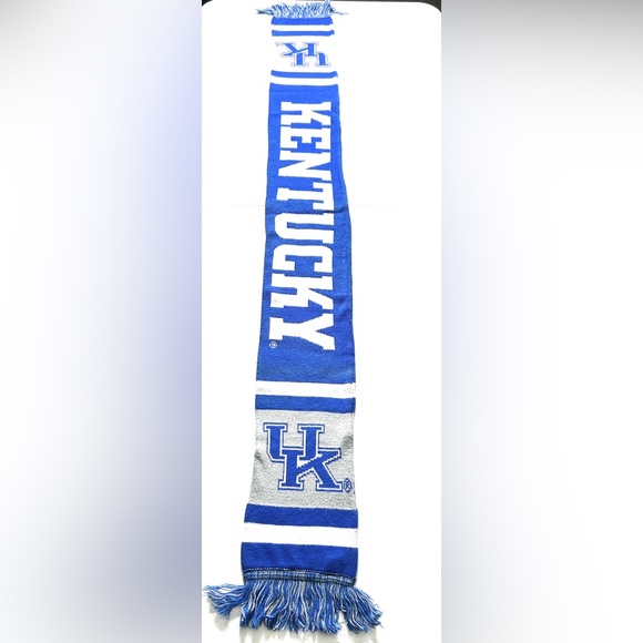 University of Kentucky Winter Scarf - Picture 2 of 4